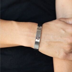 Paparazzi Bracelet ~ American Girl Glamour - Silver